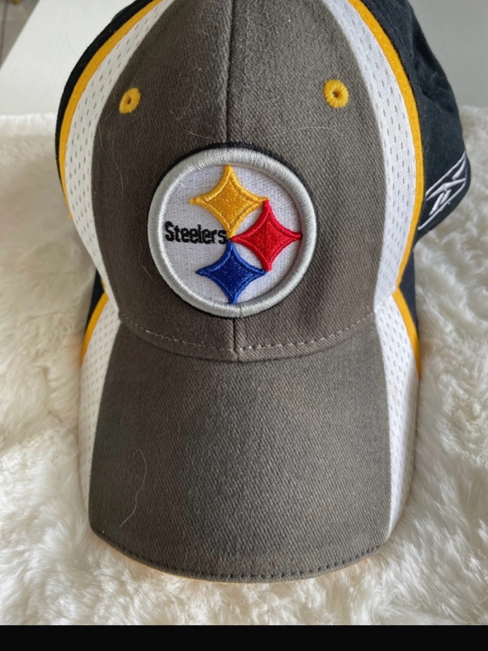NWOT Reebok Gray, Black & White Pittsburgh Steelers Cap with Yellow Accents